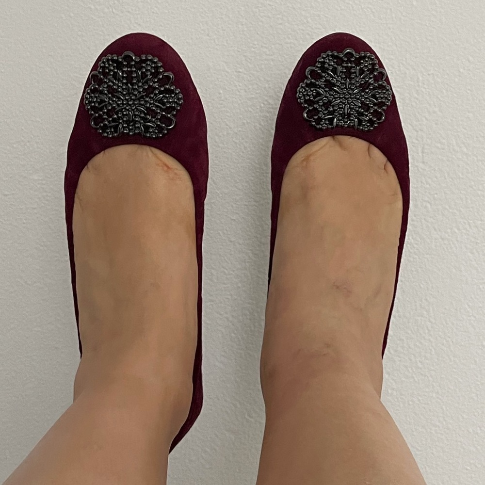 Flat shoe, been worn one time, very comfy